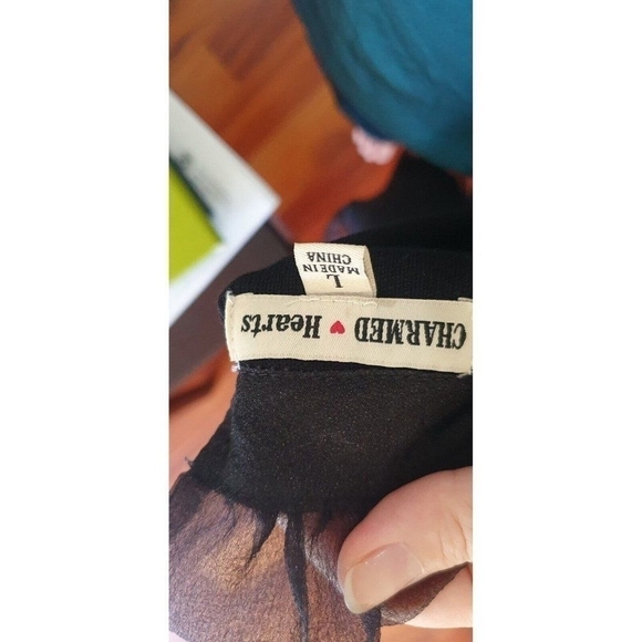 charmed hearts top sze L - Picture 10 of 10